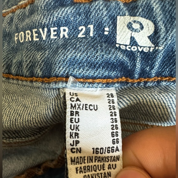 Mid Rise Bootcut Jeans - Picture 5 of 5